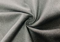 210GSM อบอุ่น 100% ผ้าโพลีเอสเตอร์ด้านหลังแปรงผ้าโพลีถักสำหรับเสื้อผ้าเฮเทอร์สีเทา